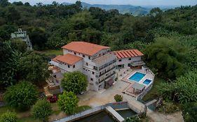 Hotel Cantinho Das Flores